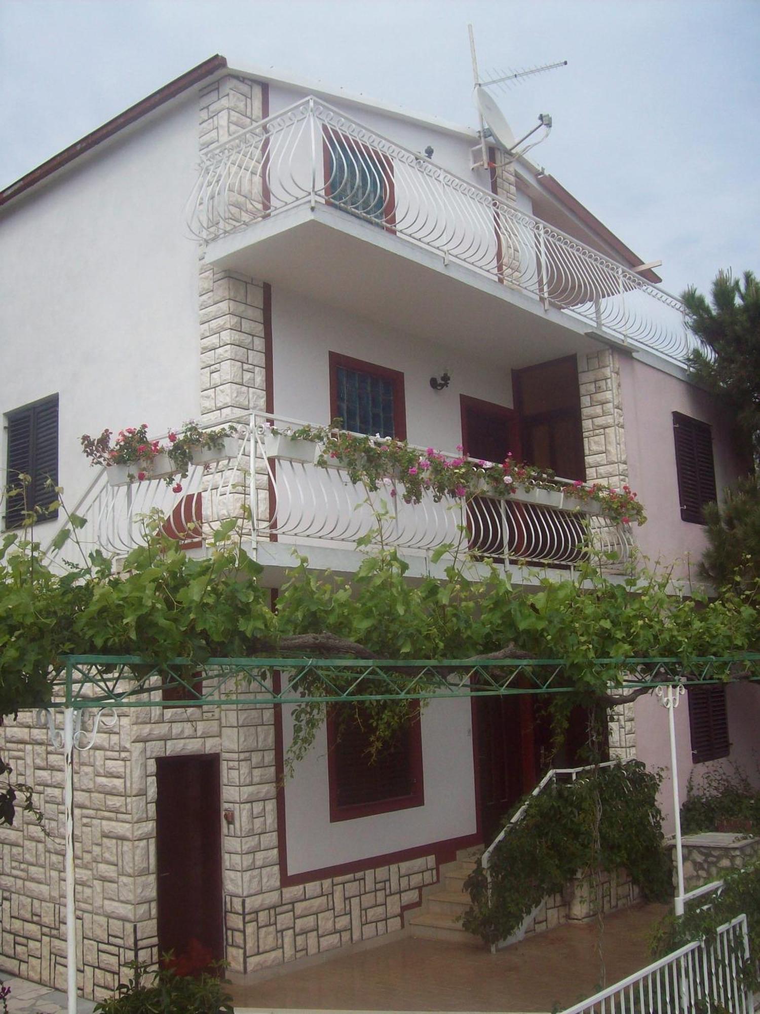 Apartments Lucija Trogir Eksteriør bilde